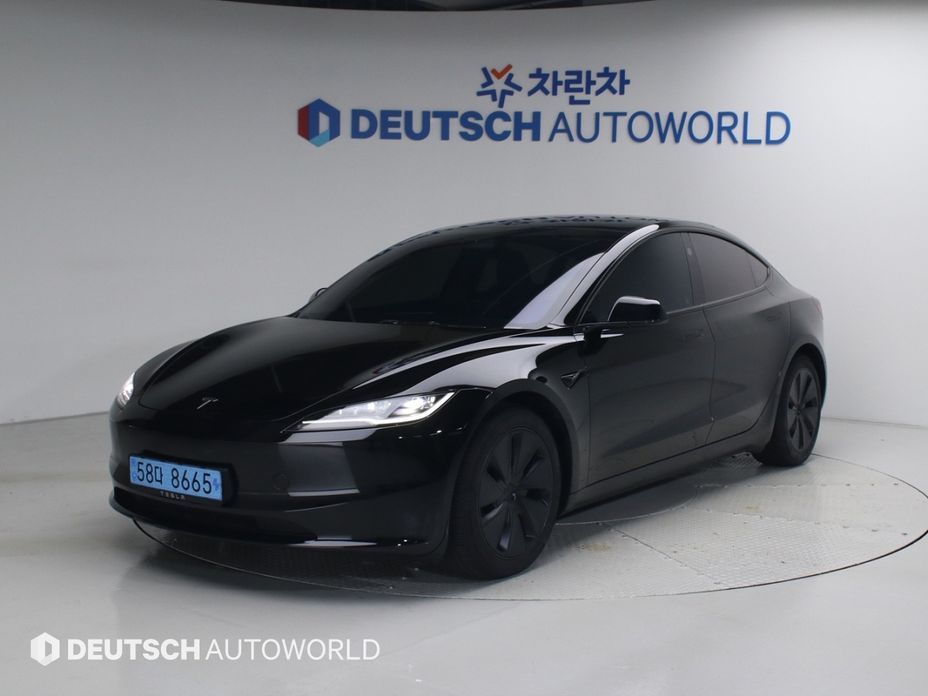Tesla Model 3 2024