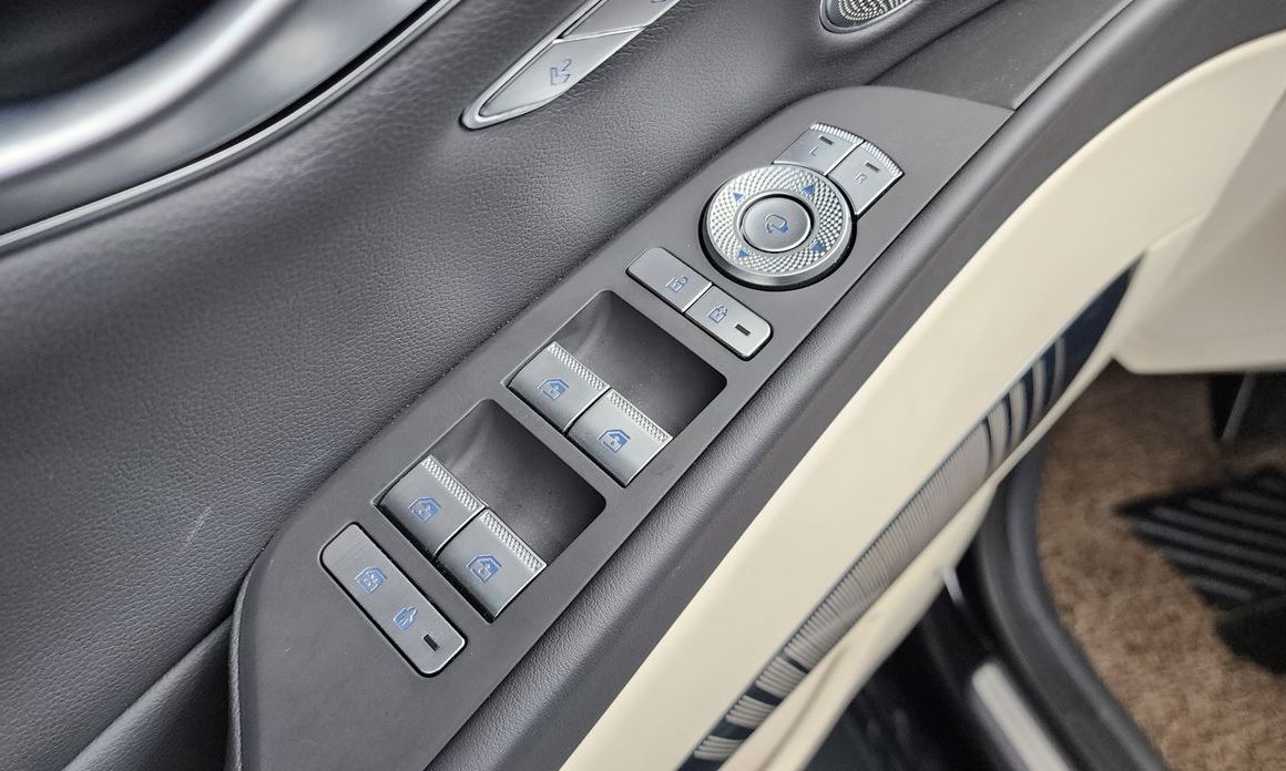 Genesis G80 2023