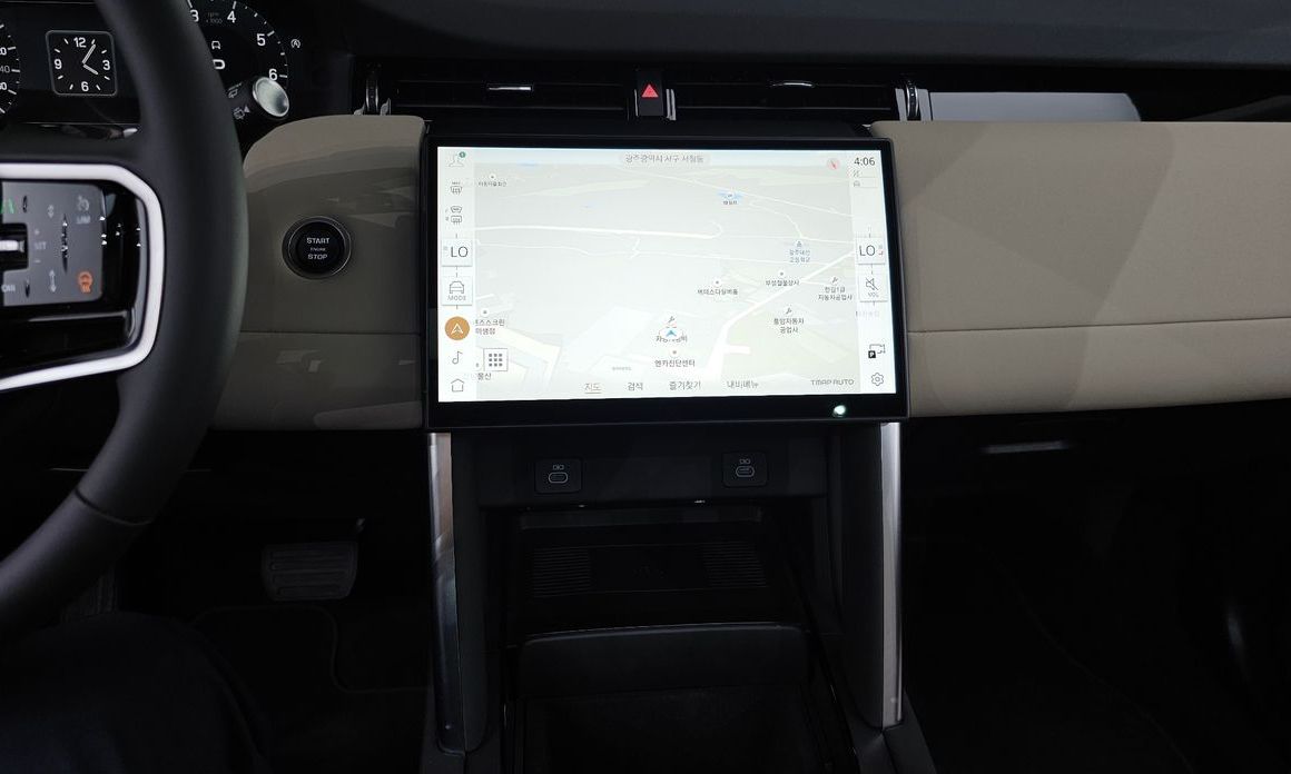 Land Rover Discovery Sport 2025