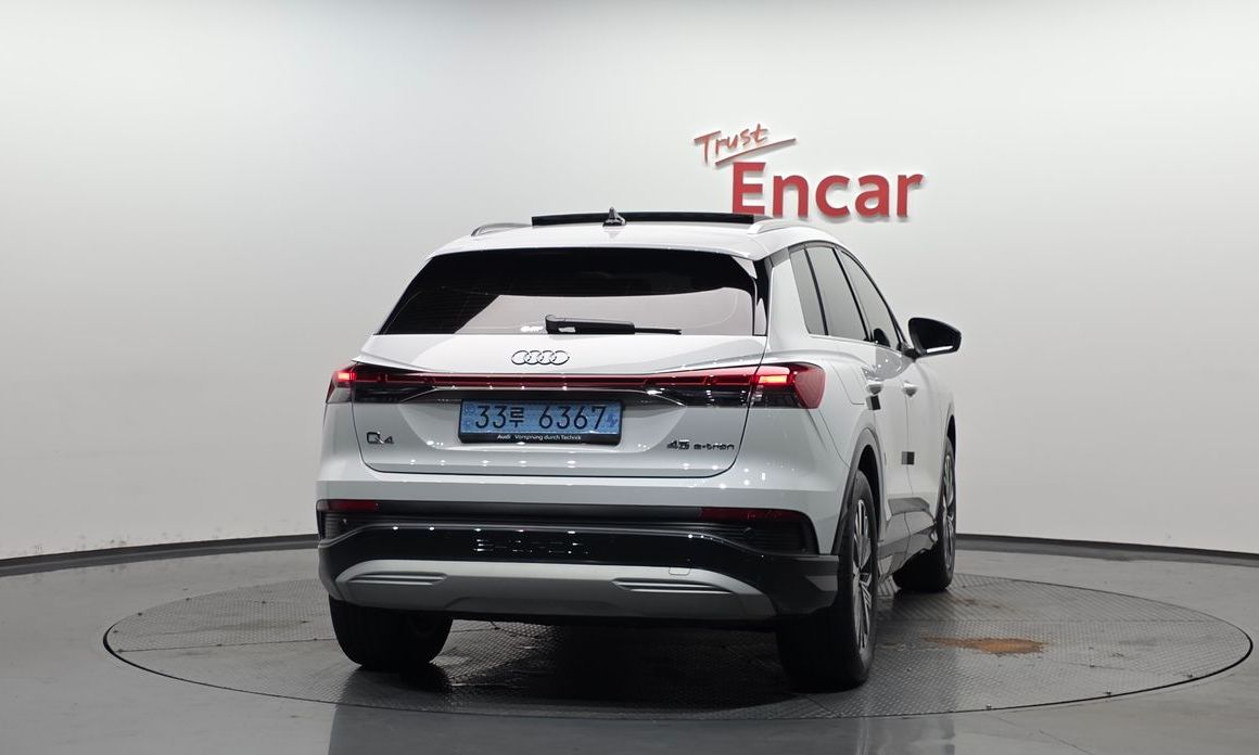 Audi Q4 e-tron 2025
