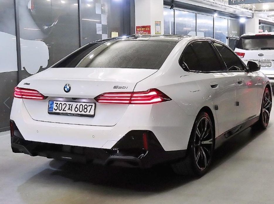 BMW 5-Series 2024