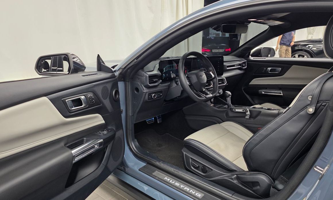 Ford Mustang 2024