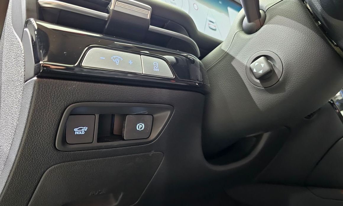 Genesis G80 2025