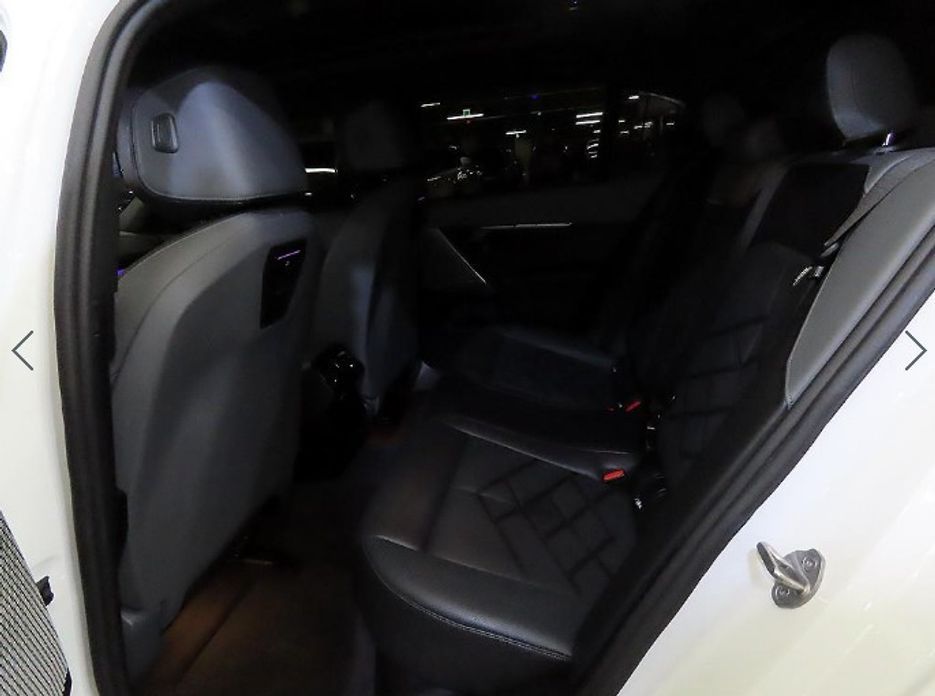 BMW 5-Series 2024
