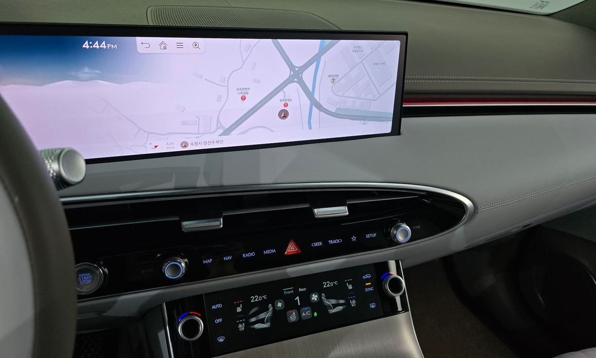 Genesis GV70 2025