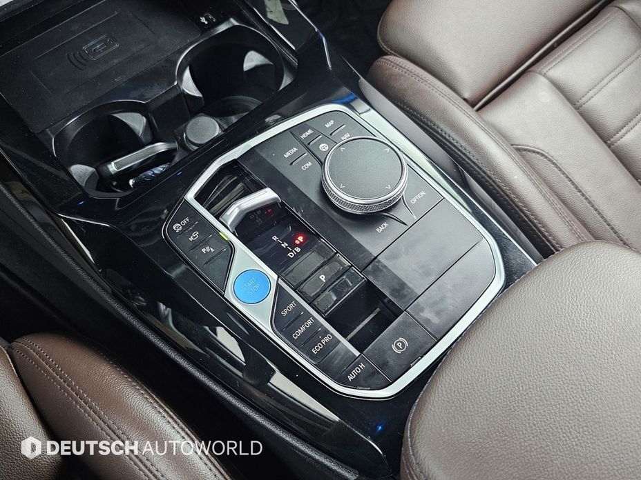 BMW iX3 2024
