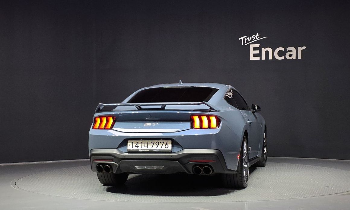 Ford Mustang 2024
