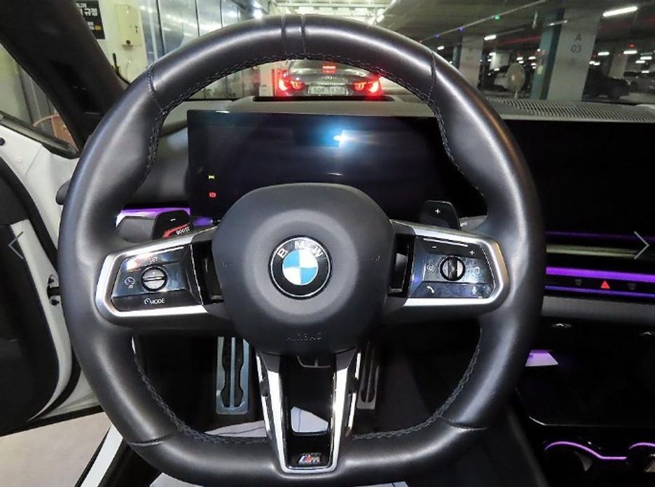 BMW 5-Series 2024