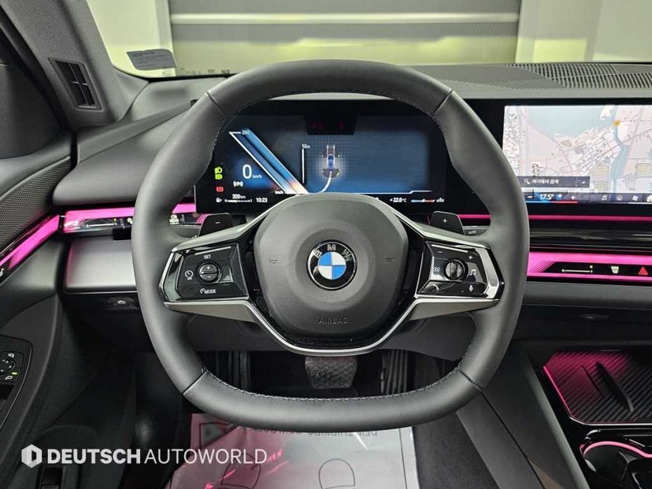 BMW 5-Series 2025