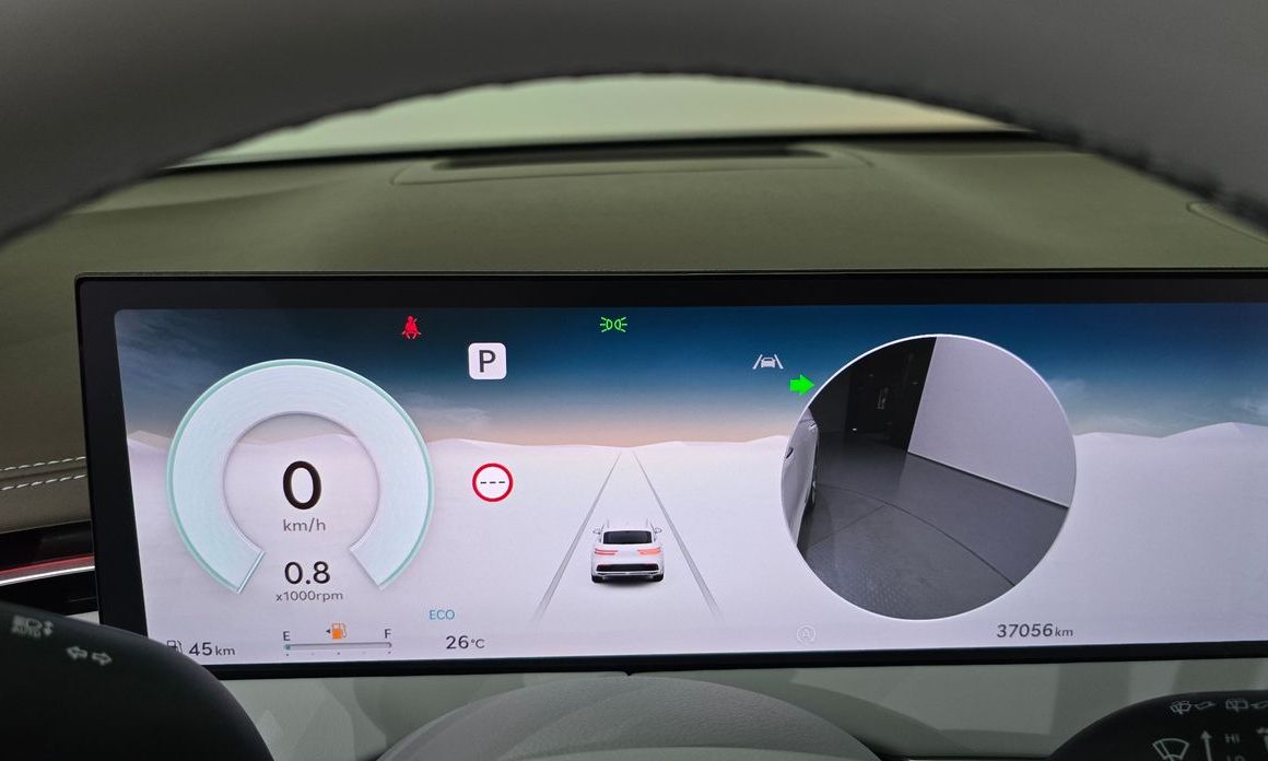 Genesis GV70 2025