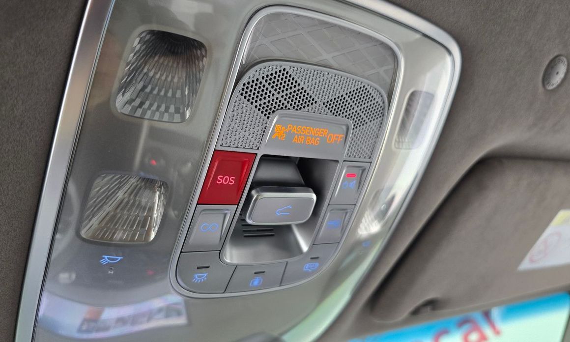 Genesis GV70 2025