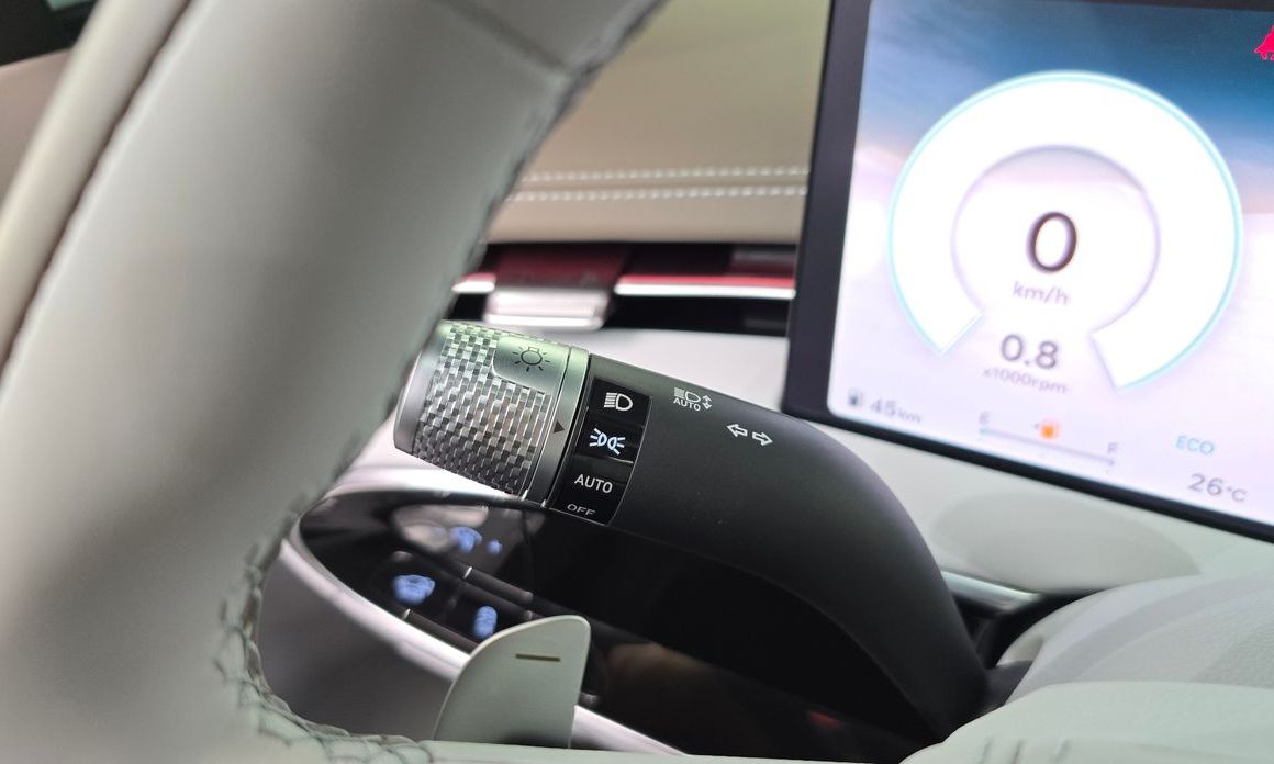 Genesis GV70 2025