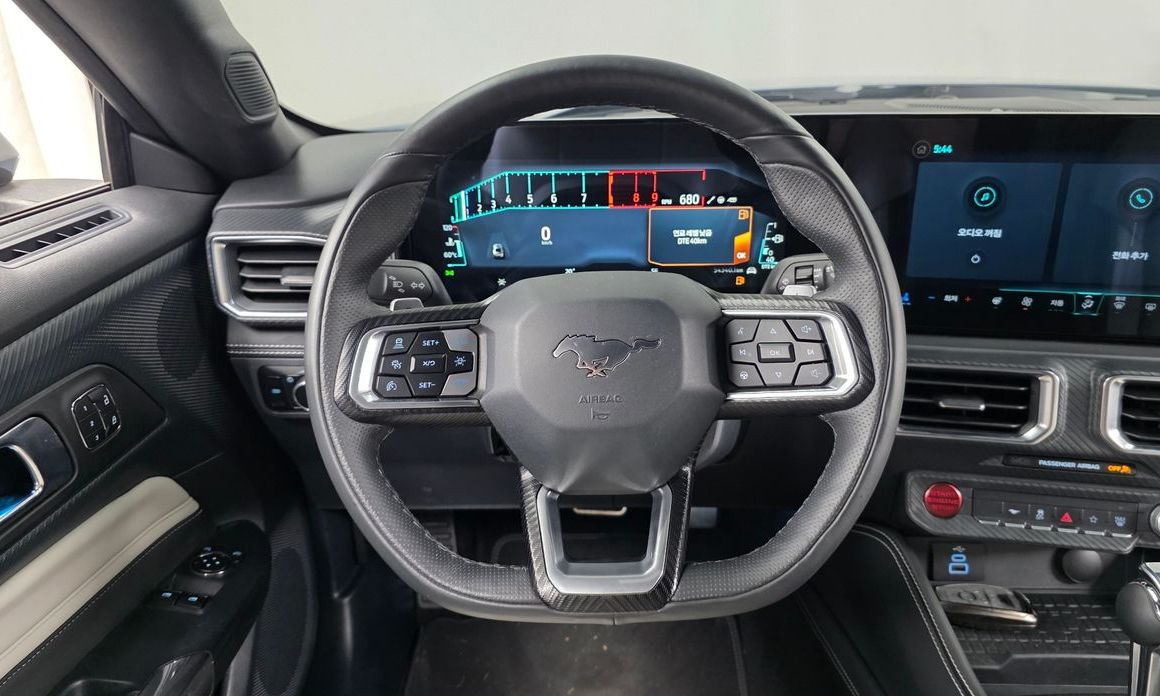 Ford Mustang 2024