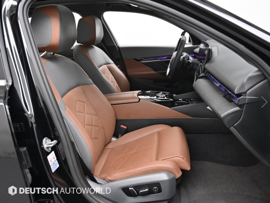 BMW 5-Series 2024