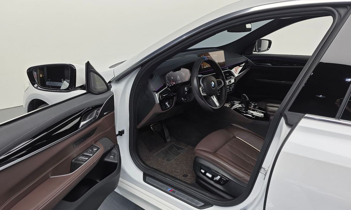 BMW Gran Turismo 2023