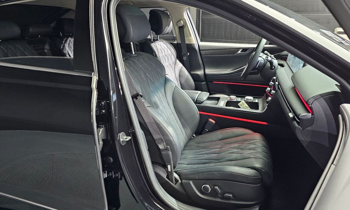 Genesis G80 2025