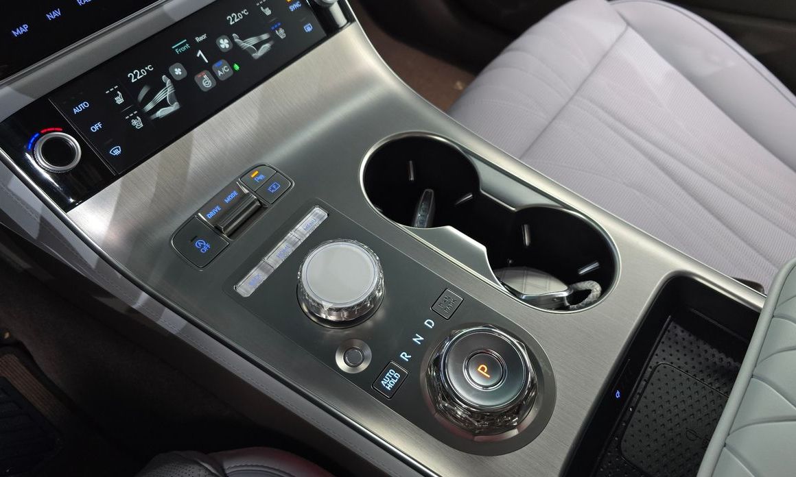 Genesis GV70 2025
