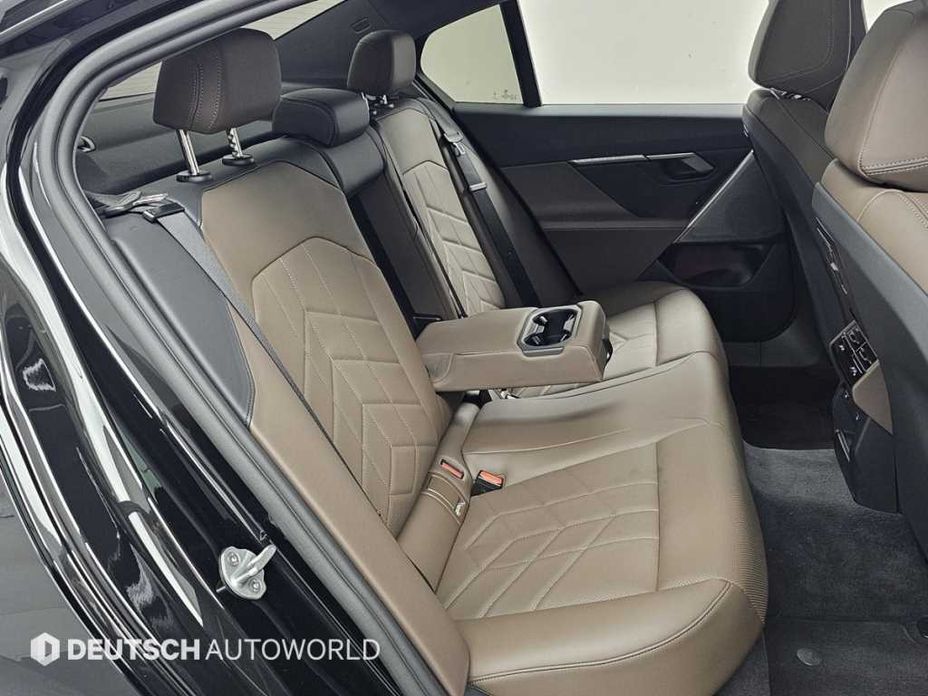 BMW 5-Series 2025