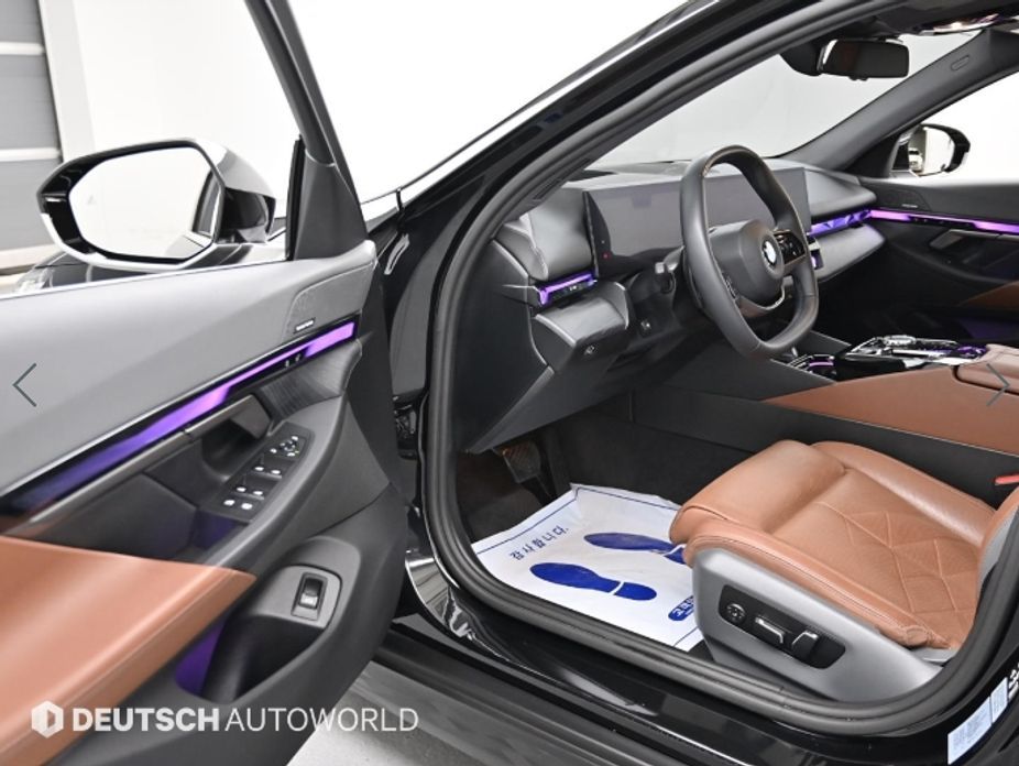 BMW 5-Series 2024
