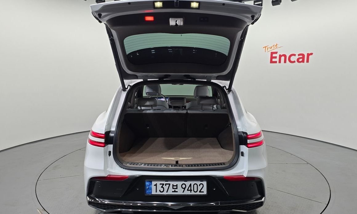 Genesis GV70 2025