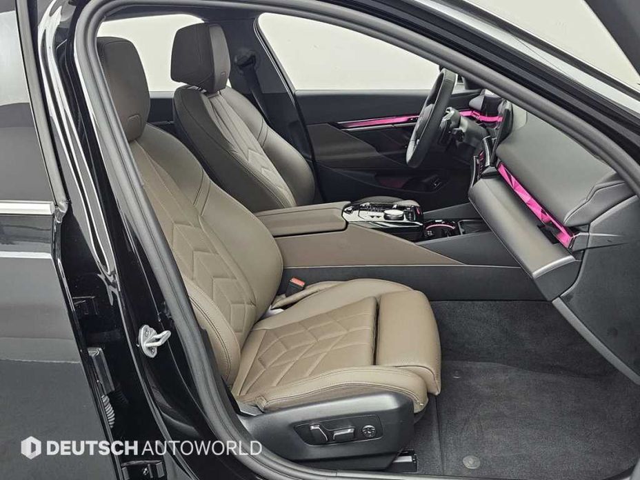 BMW 5-Series 2025
