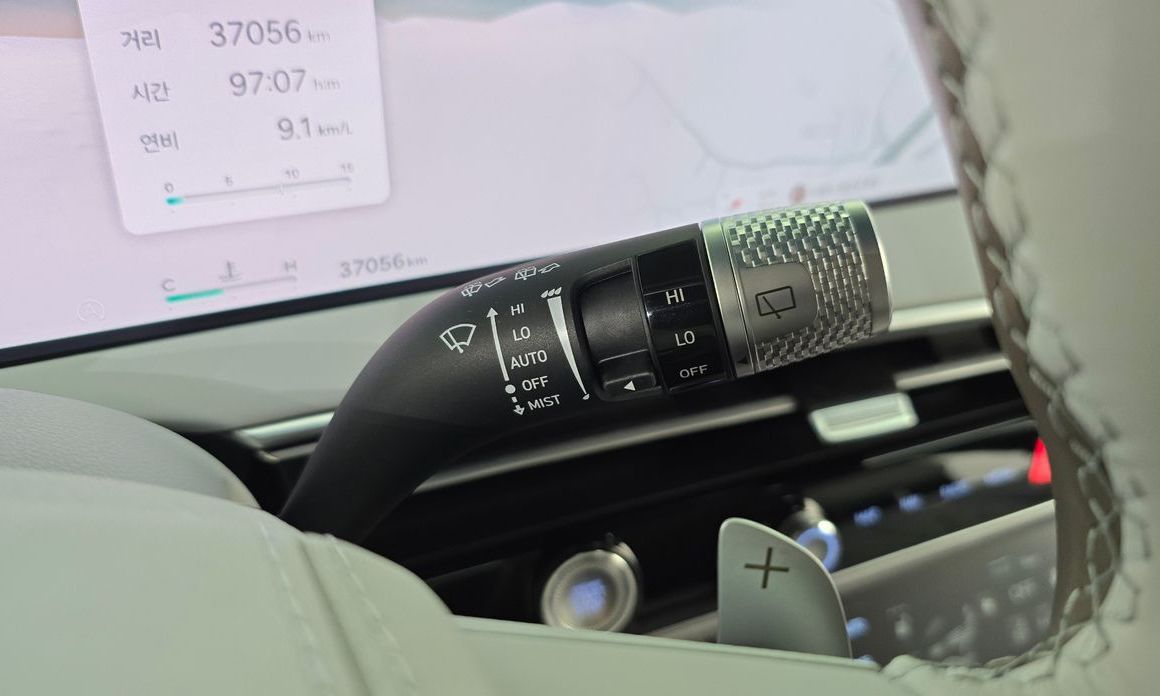 Genesis GV70 2025