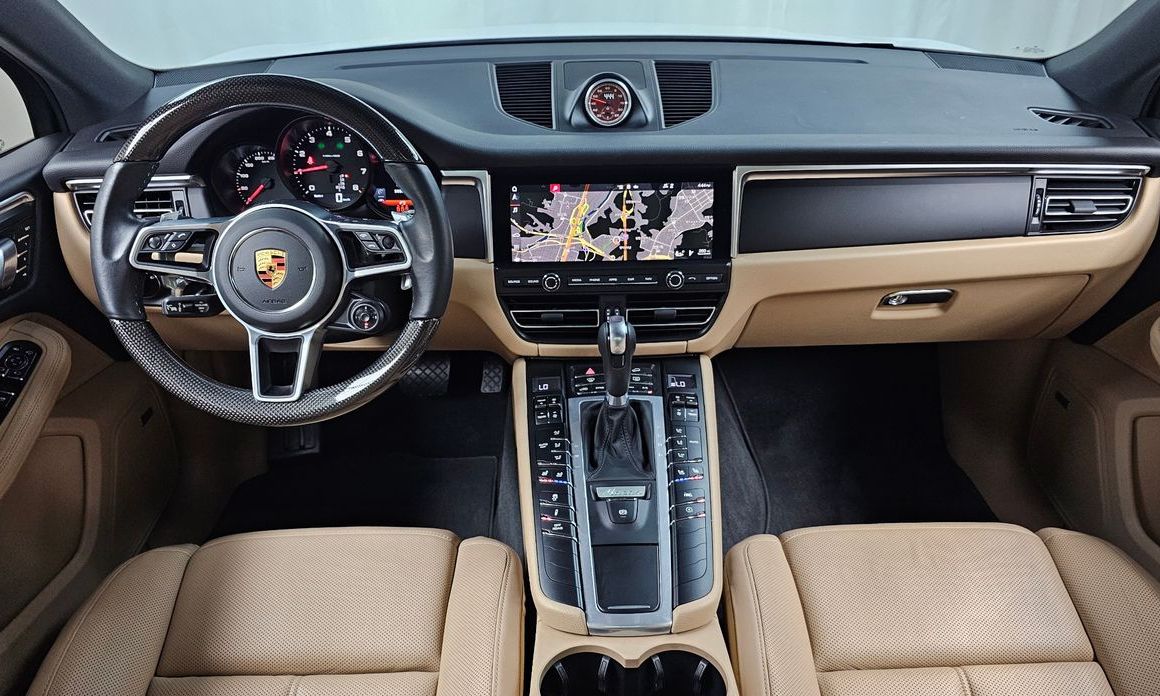 Porsche Macan 2021