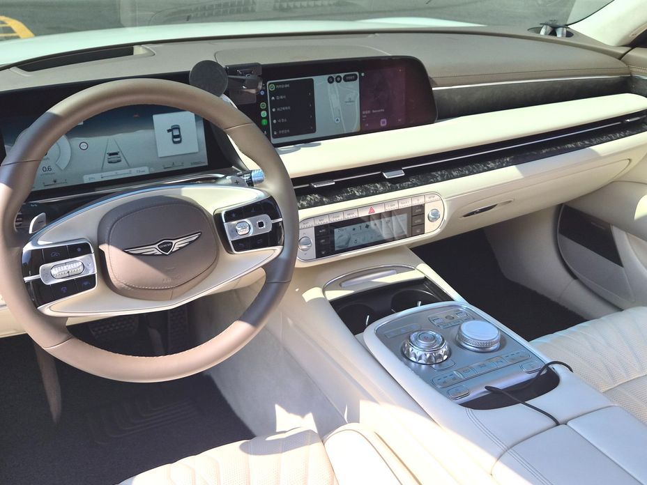 Genesis G90 2023