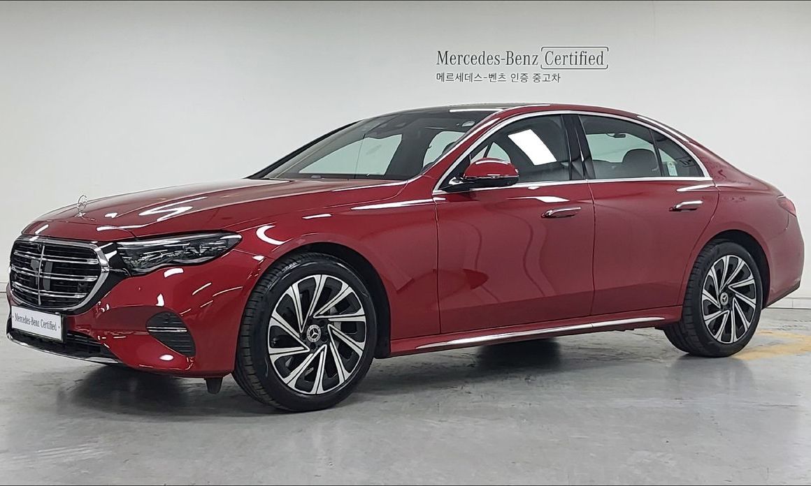 Mercedes-Benz E-Class 2025