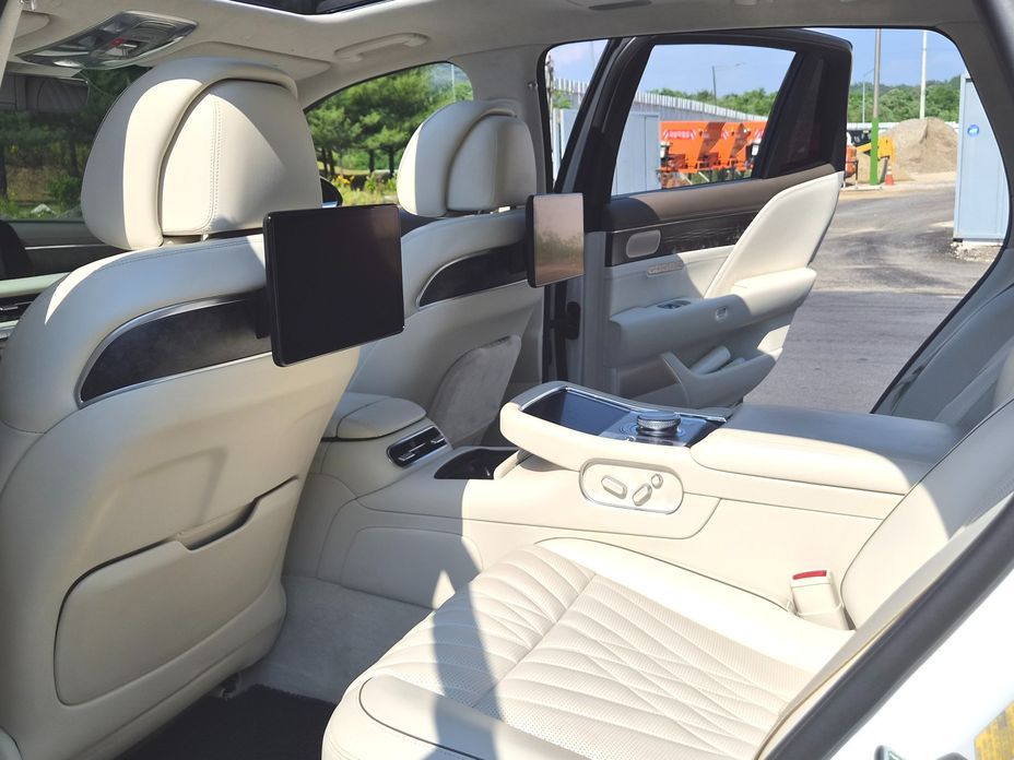 Genesis G90 2023