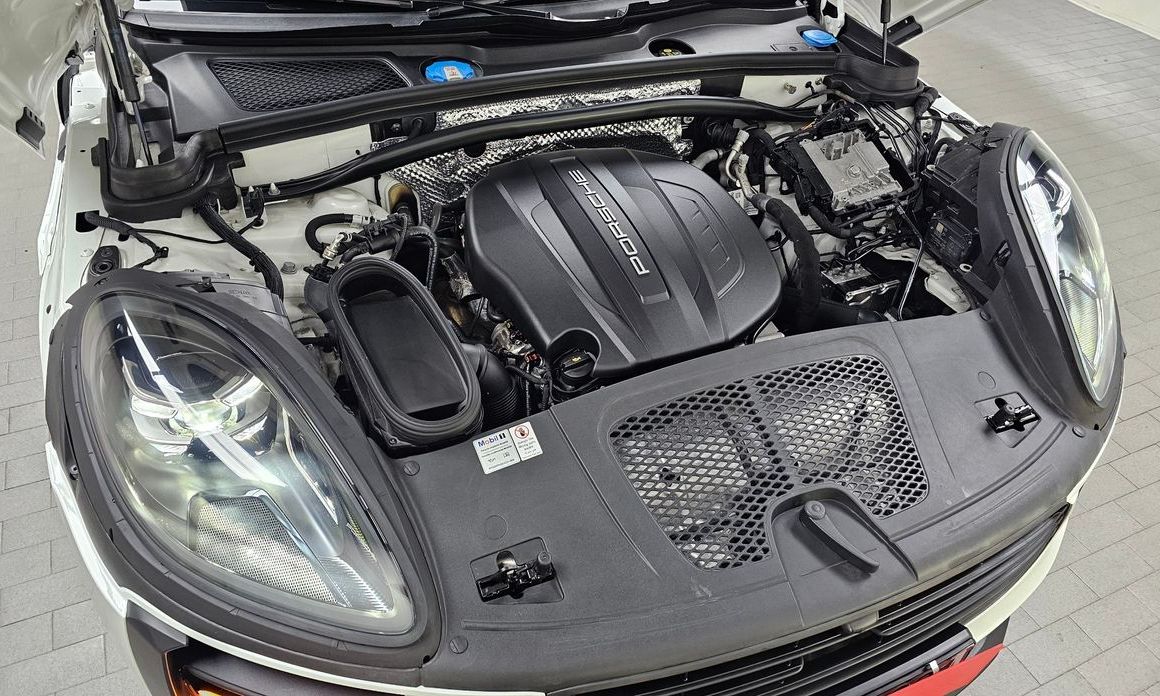 Porsche Macan 2021