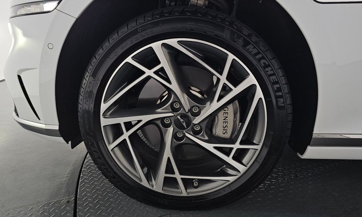 Genesis G90 2025