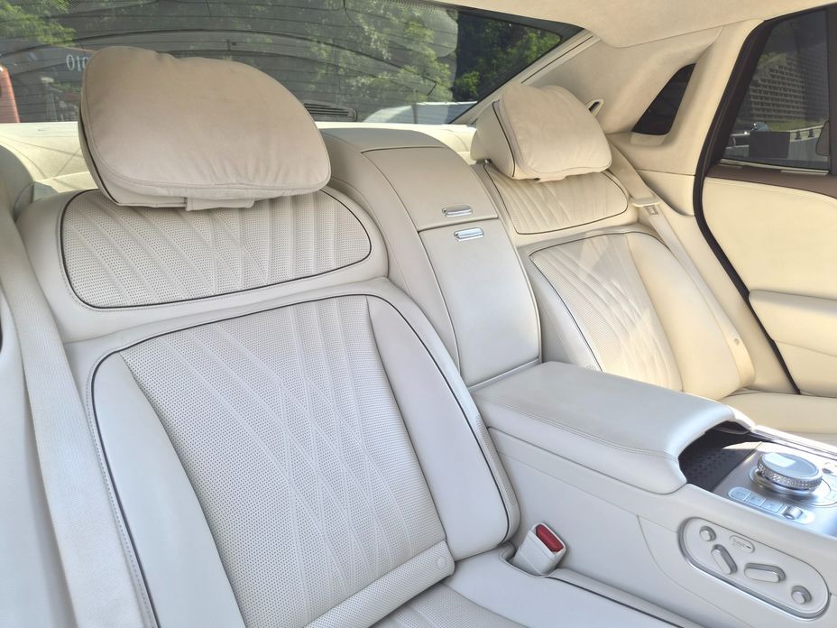 Genesis G90 2023