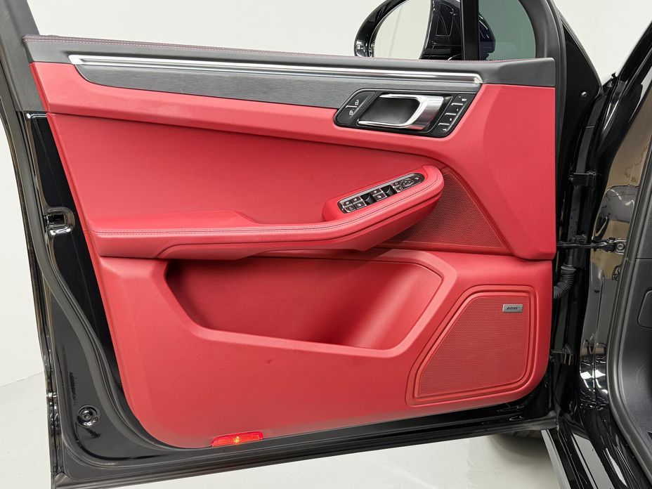 Porsche Macan 2022
