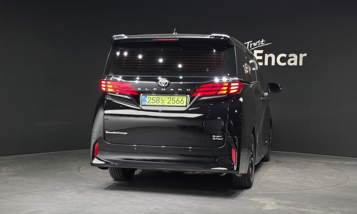 Toyota Alphard 2025
