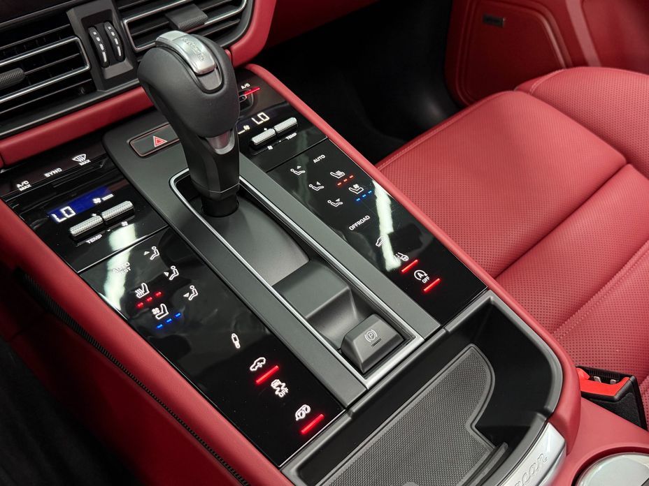 Porsche Macan 2022