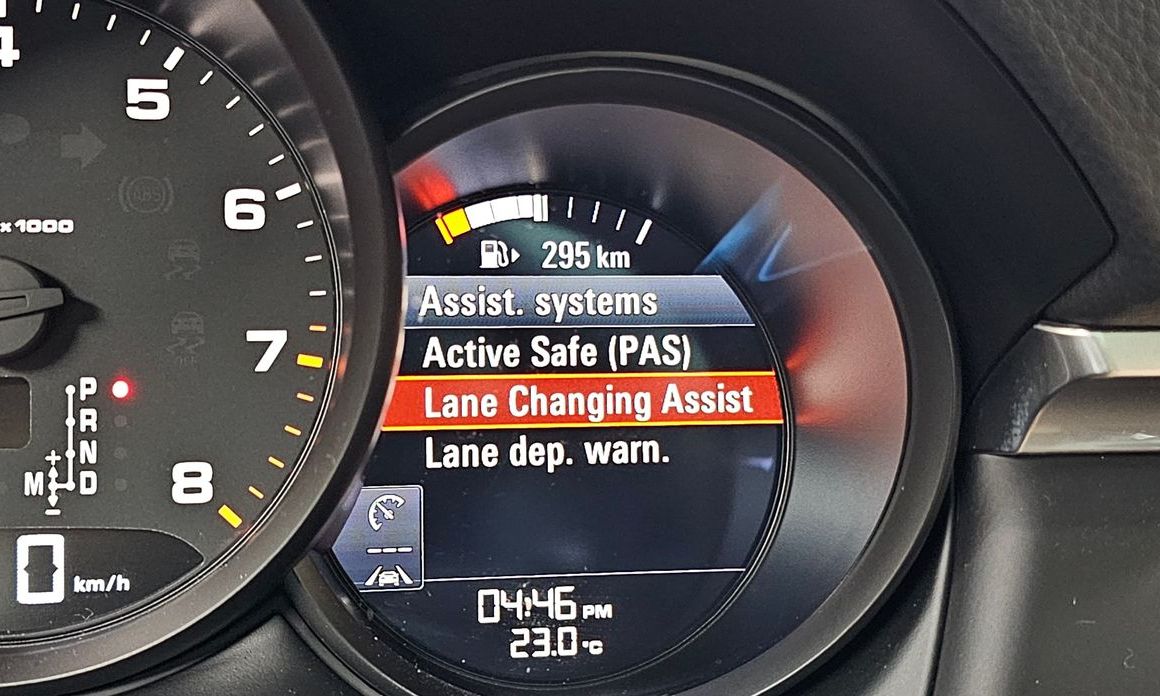 Porsche Macan 2021