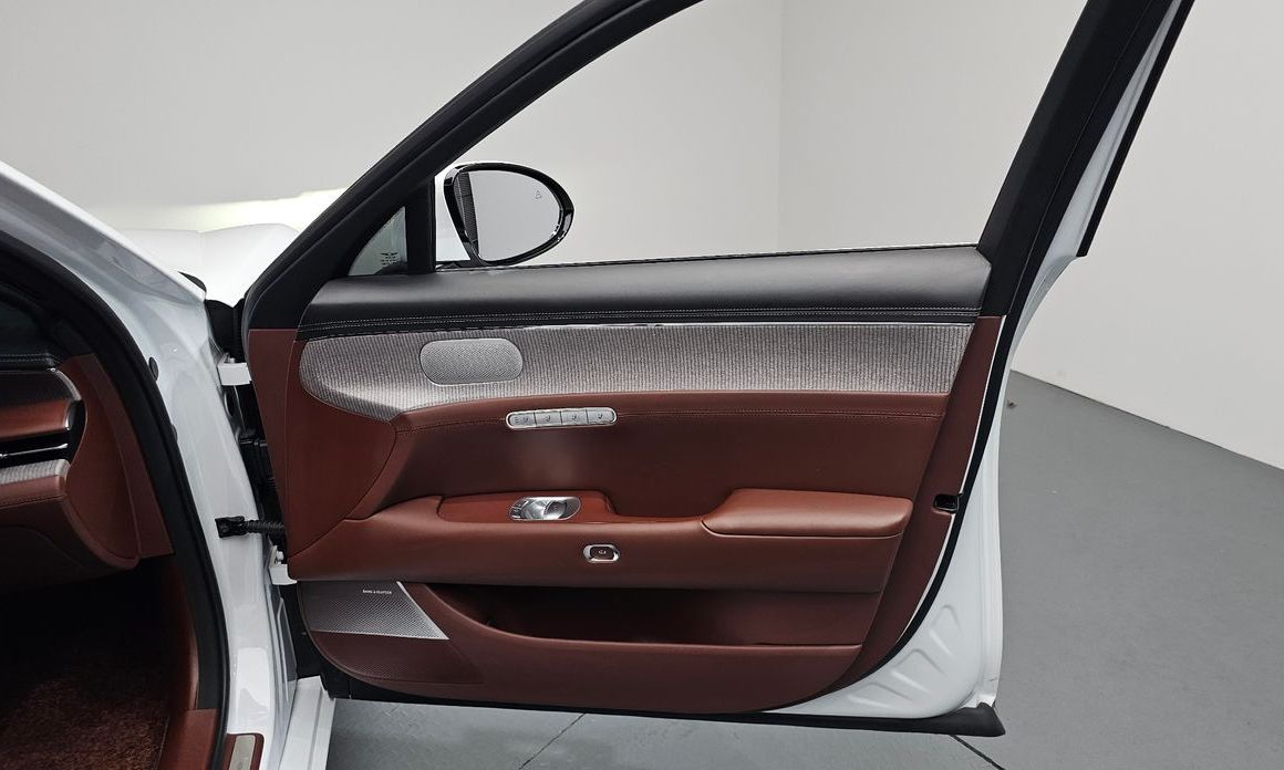 Genesis G90 2025