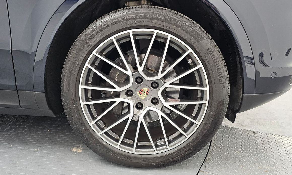Porsche Cayenne 2023