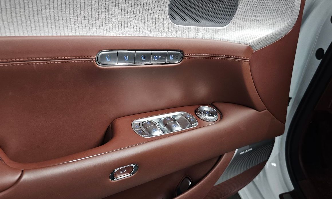 Genesis G90 2025