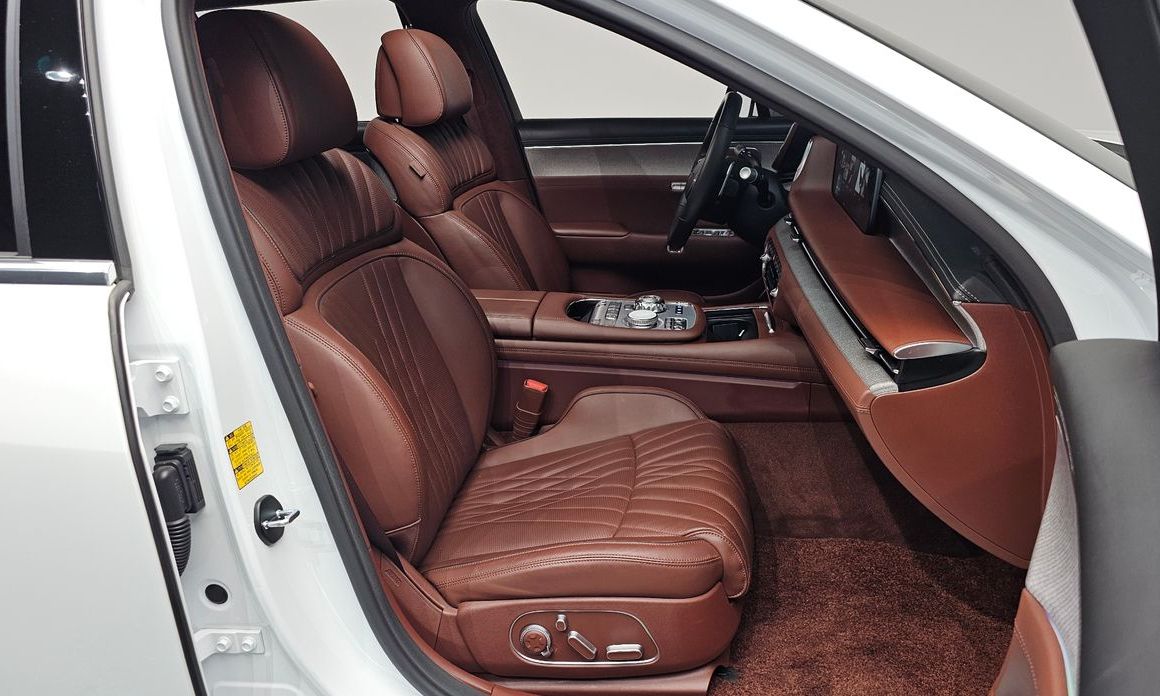 Genesis G90 2025