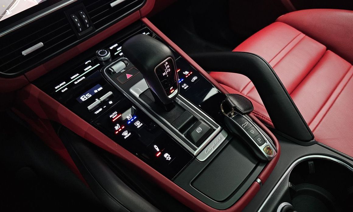Porsche Cayenne 2023