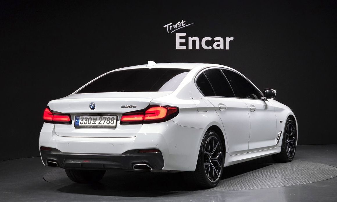 BMW 5-Series 2022