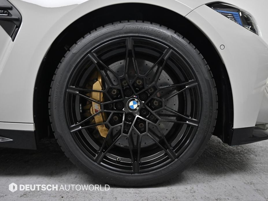 BMW M4 2025