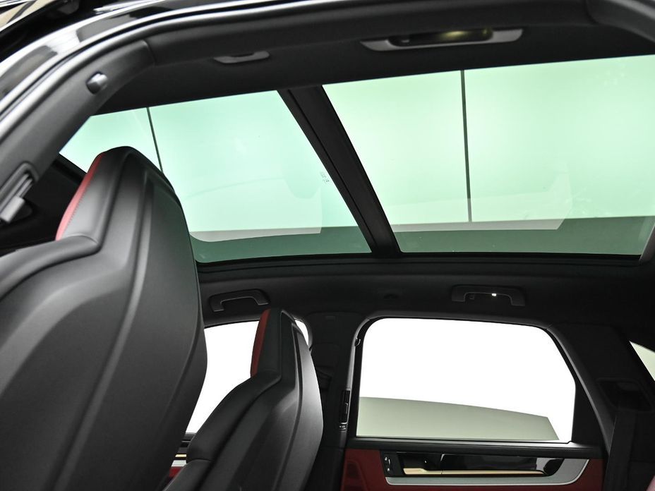 Porsche Cayenne 2025