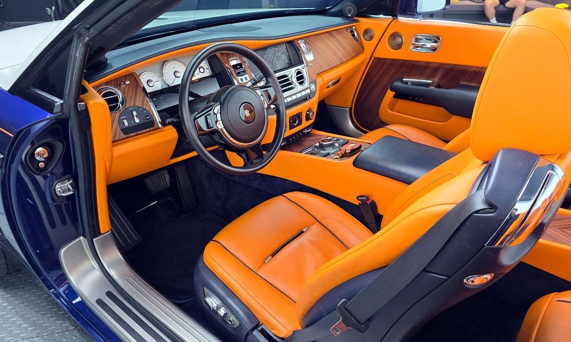 Rolls-Royce Dawn 2017