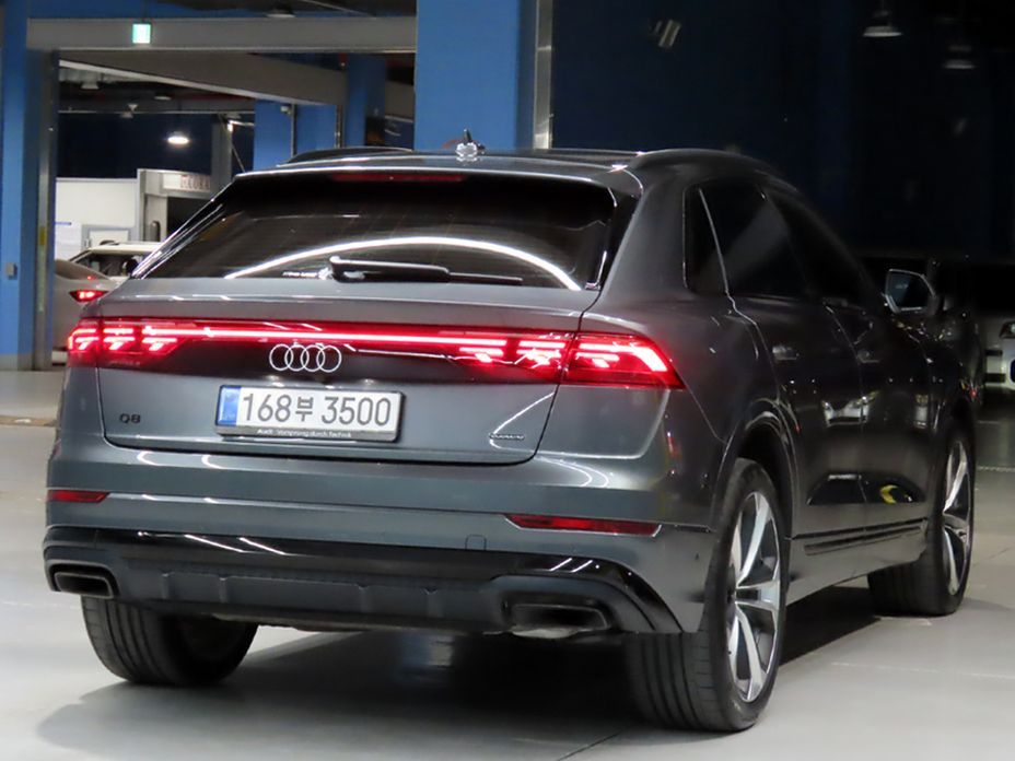 Audi Q8 2025
