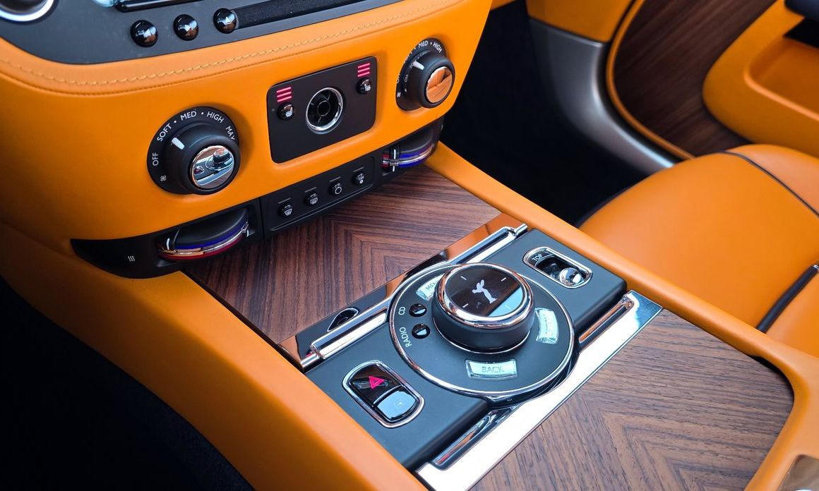 Rolls-Royce Dawn 2017