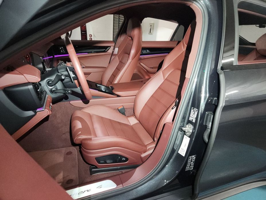 Porsche Panamera 2025