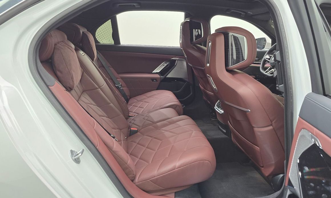 BMW 7-Series 2025